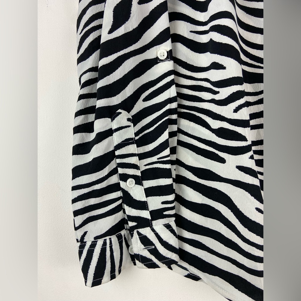 Time and Tru Long Sleeve Black White Animal Print Zebra Shirt Sz XXL 20 (sku395) - Picture 4 of 8